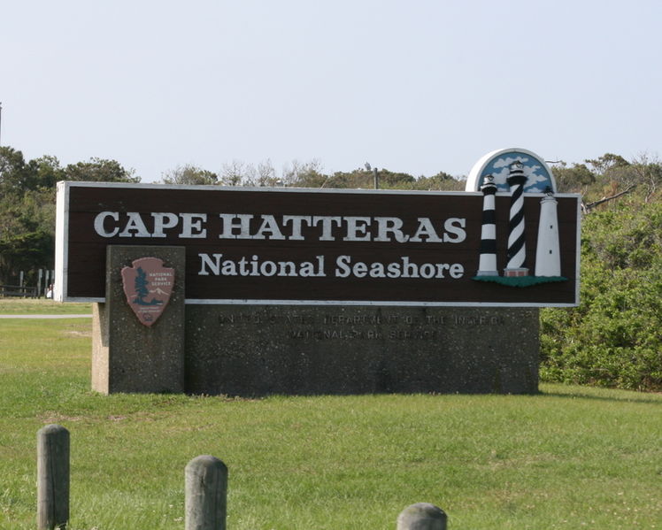 File:CapeHatterasNationalSeashore.JPG