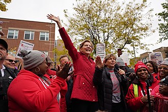 Elizabeth Warren joining strikers Chicago, IL Town Hall - 49644832776.jpg