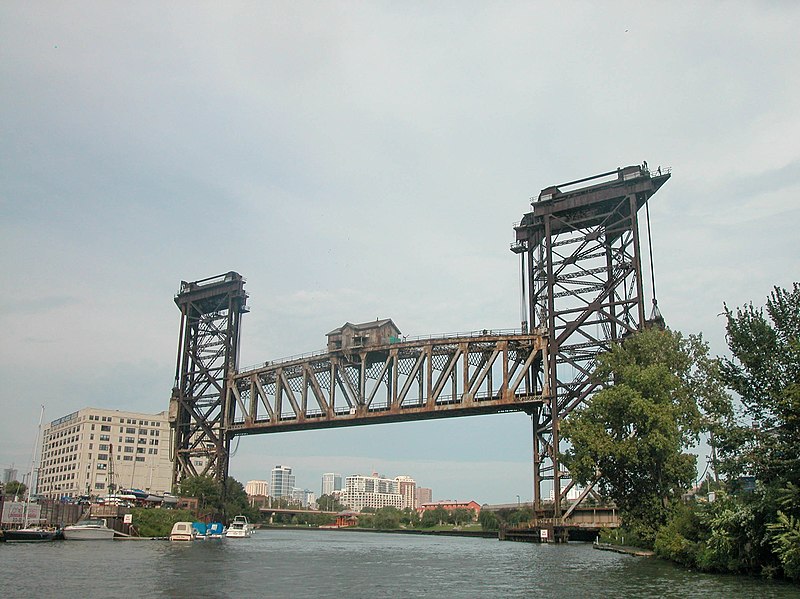 File:Chicago 20060917 132 Amtrak 21st St. bridge (16320567387).jpg