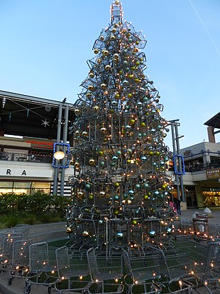 <span class="mw-page-title-main">Bay Street Emeryville</span> Shopping mall in California, United States