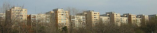 Blocs d'appartements de Roumanie communiste.jpg