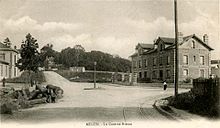 i binari del tram vicino alla piazza Breton e alla caserma di Melun