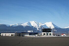 Näkymä lentokentän tiloihin vuonna 2010.