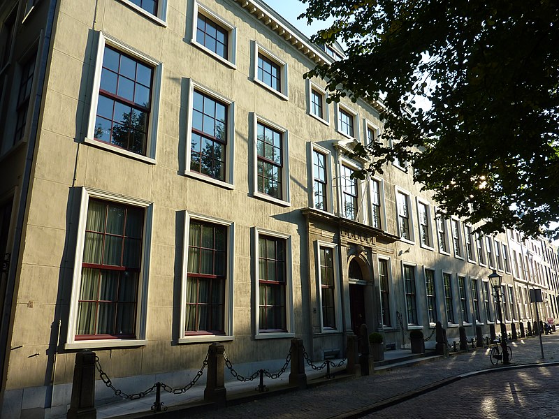 File:Den Haag - Lange Voorhout 7.JPG