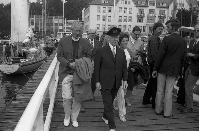 File:Diplomatensegeln beim Kieler Yacht-Club (KYC) zur Kieler Woche 1970 (Kiel 47.023).jpg