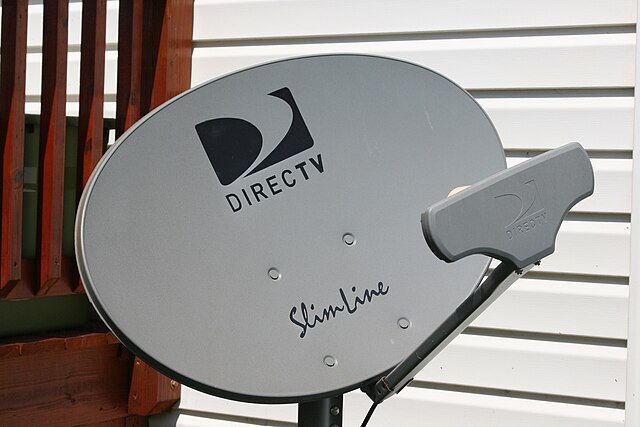 DirecTV AU9-S 3-LNB "Slimline" satellite dish