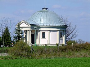 Dolne Zelenice, Slovakia - the chapel - panoramio.jpg