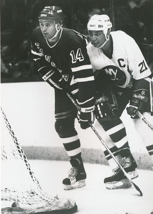 Wickenheiser playing for the New York Rangers in 1988