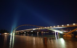 Passerelle des Trois Pays (en allemand : Dreiländerbrücke)