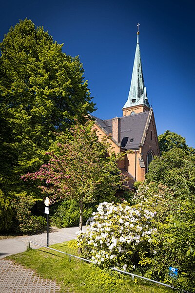 File:Dresden, Quohrener Straße 18, St. Michaelskirche, 17.6.2.40-100417.jpg