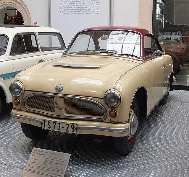 File:Dresden Verkehrsmuseum IFA P70.JPG