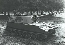 Early M109 howitzer of the Royal Netherlands Army. Dutch M109 155 mm Self-propelled Howitzer Right Side.jpg