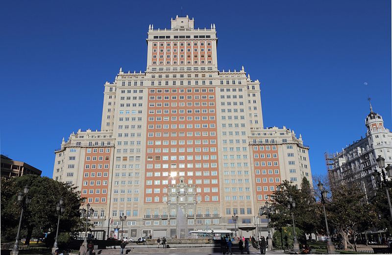 File:Edificio España 2014-02-10.jpg