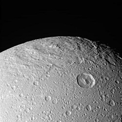 Evander crater, Dione.jpg