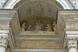 Benedetto Briosco, l'arco del portale (1501).