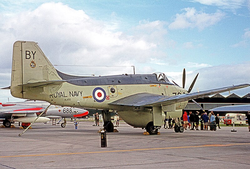 File:Fairey Gannet AEW.3 XL450 BY-764 849 YVTN 07.70 edited-3.jpg