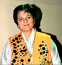 Falguni Pathak: Años & Cumpleaños