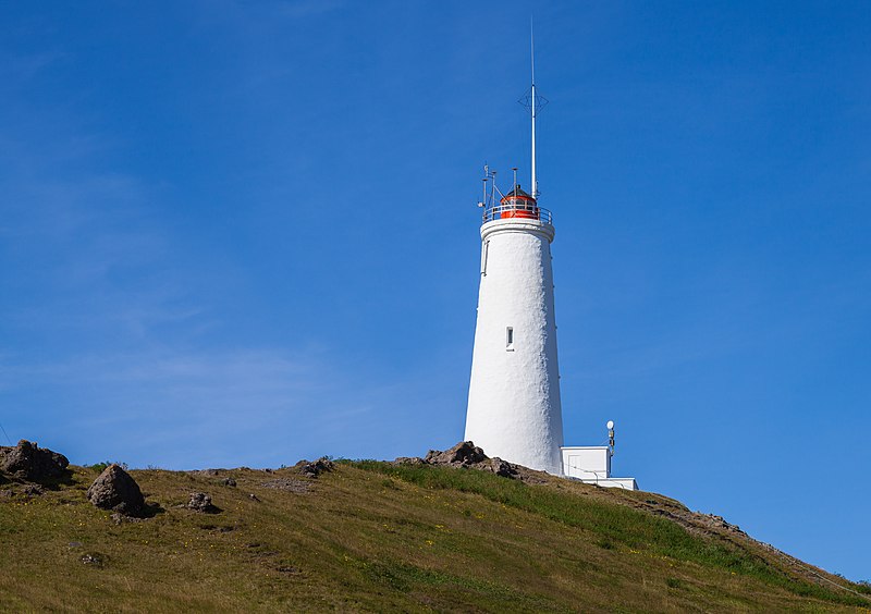 File:Faro de Valahnúkur, Suðurnes, Islandia, 2014-08-13, DD 031.JPG