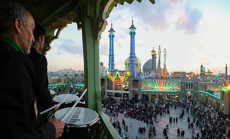 File:Fatima Masumeh shrine, Shabaniyah celebrations - 20 April 2018 15.jpg