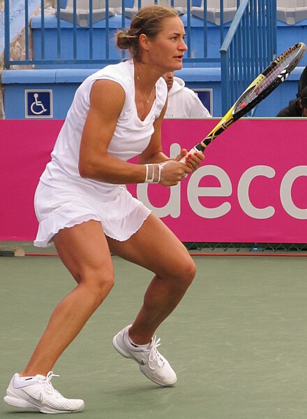 File:Fed Cup Group I 2011 Europe Africa day 4 Monica Niculescu 003.jpg