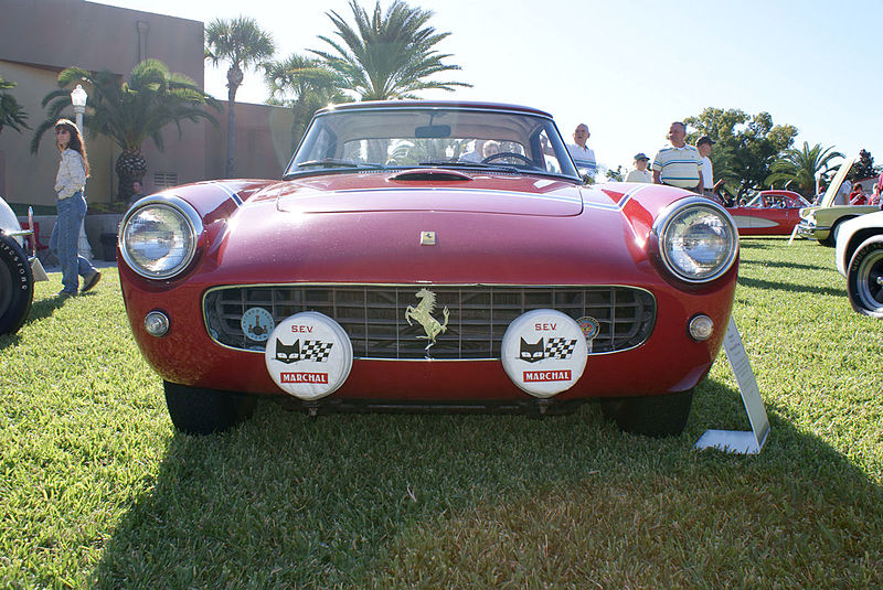 File:Ferrari 250GT PF 1959 Coupe HeadOn Lake Mirror Cassic 16Oct2010 (14874811364).jpg