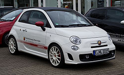 Fiat 500C Abarth esseesse – Frontansicht, 1. April 2012, Essen.jpg