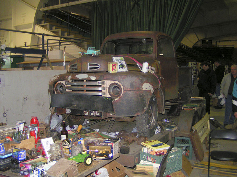 File:Ford Truck (2325408755).jpg