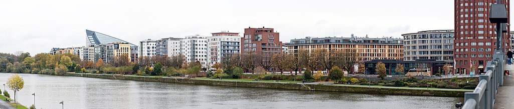 Frankfurt Am Main: Name, Geographie, Stadtgliederung und deren Entwicklung