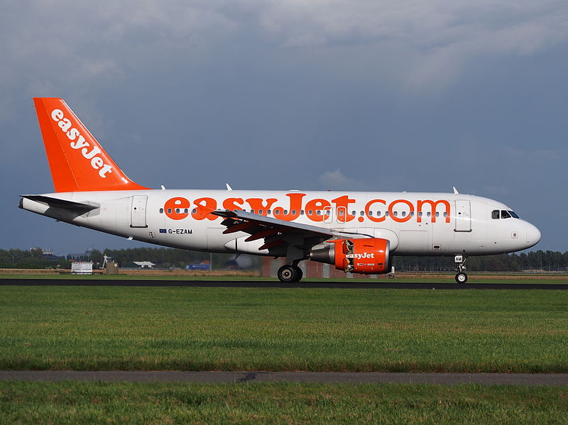 File:G-EZAM Airbus A319-111, 11Aug2014, landing at Schiphol (AMS - EHAM), The Netherlands, pic2.JPG