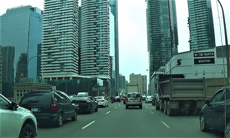 File:GardinerExpwyDowntownToronto.jpg