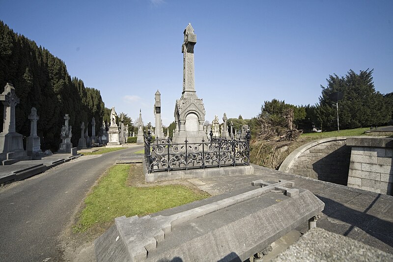 File:Glasnevin Cemetery - (442821523).jpg