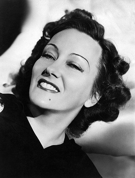 File:Gloria Swanson 1941.jpg