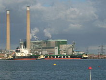 A Panamax coal ship berths by Tilbury Power Station GravesendThames3443.JPG