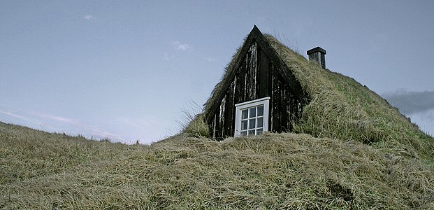 "House-iceland.jpg" by User:Jón