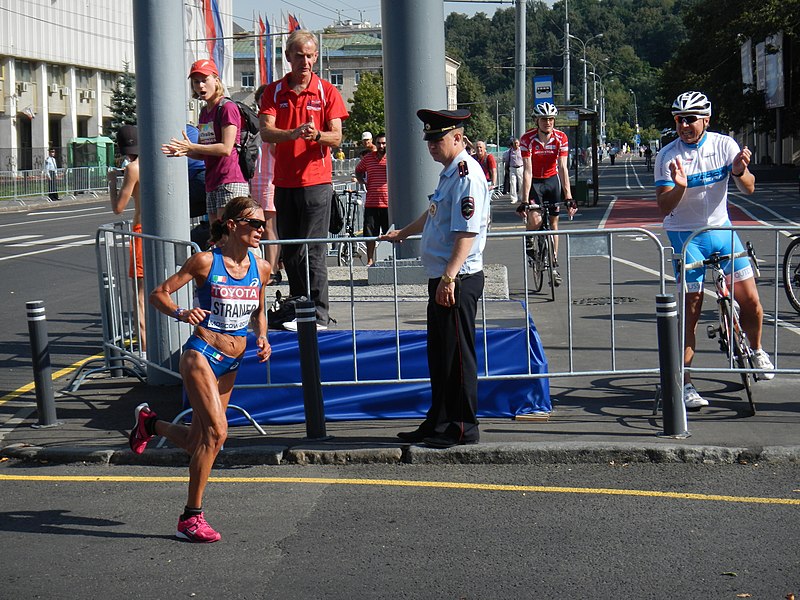 File:IAAF World Championships Moscow 2013 marathon women 05 AZ (9483600673).jpg