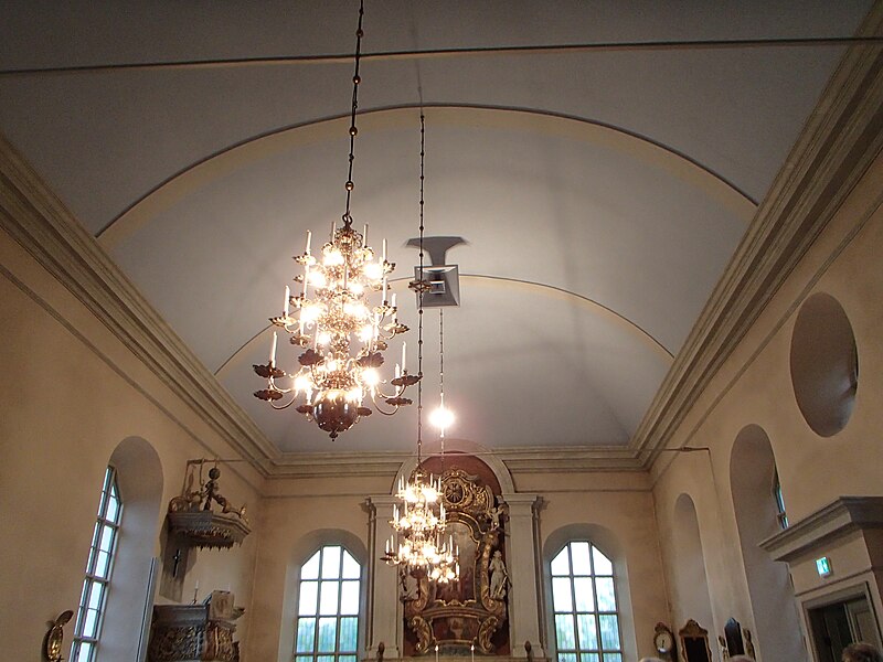 File:Indals kyrka 25.jpg