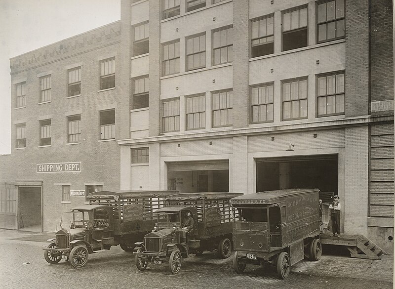 File:Industries of War - Cocoa - MANUFACTURE OF CHOCOLATE AND COCOA. Shipping. Rockwood and Company, Brooklyn, New York - NARA - 31487983 (cropped).jpg