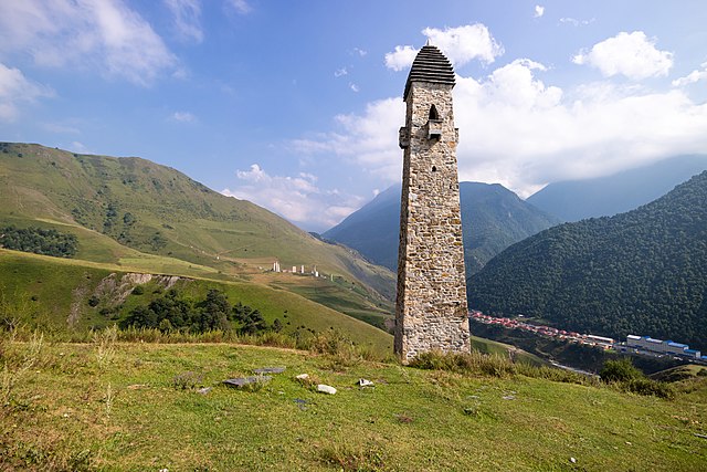 Боевая башня XII—XVII века в селе Хамишк в Джейрахском районе Ингушетии