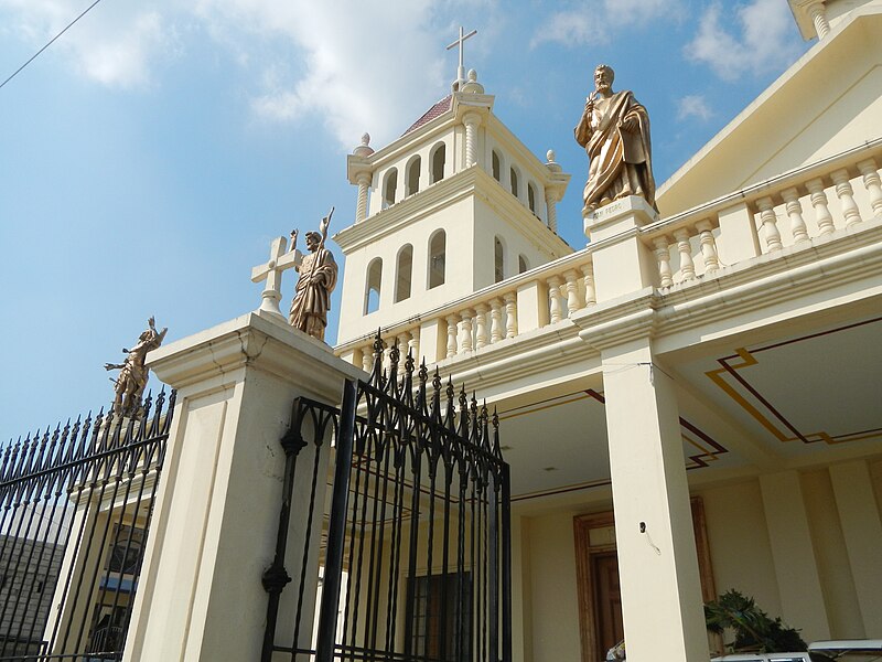 File:JaenParishChurch 28.JPG