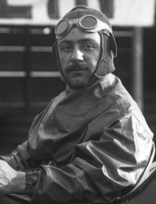 Jean Porporato in his Berliet at the 1908 Targa Florio (2) (cropped)