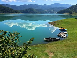 Jezero Zaovine, Nacionalni parkı Tara.jpg