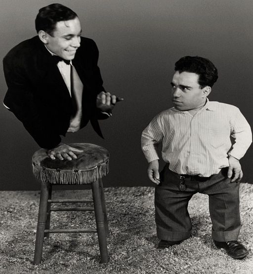 Johnny Eck-Angelo Rossitto in Freaks