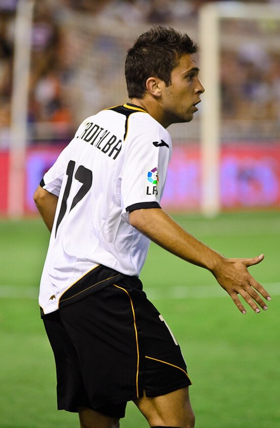 Alba playing for Valencia in 2011