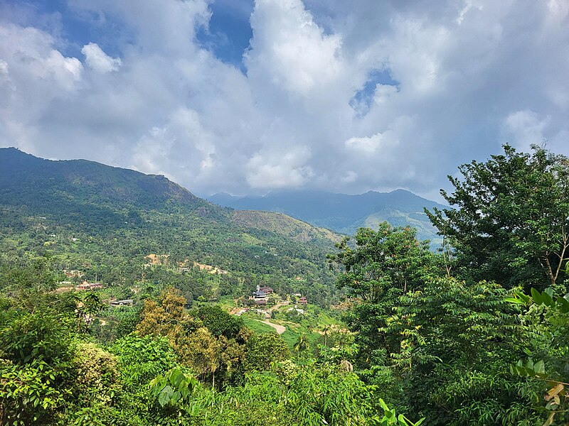 File:Kakkadumpoyil Kurishumala View Point 2.jpg