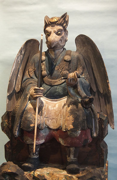 File:Karasu-Tengu-Statue.jpg