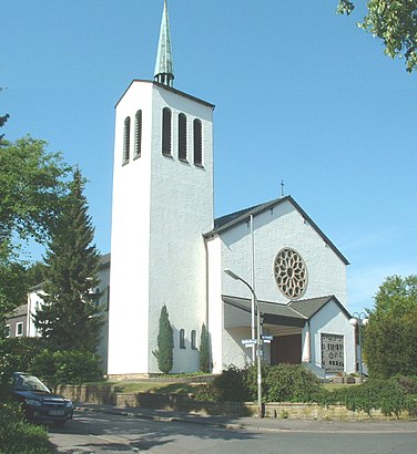 So kommt man zu der St. patrokli-Kirche mit den Öffentlichen - Mehr zum Ort Hier