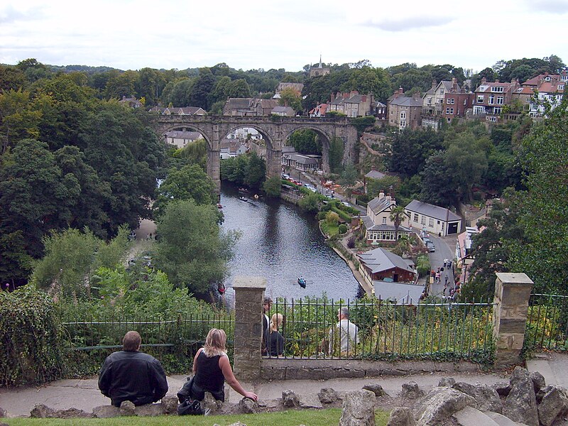 File:Knaresborough 2007 09.jpg