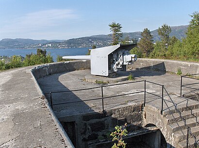 How to get to Kvarven Fort with public transit - About the place