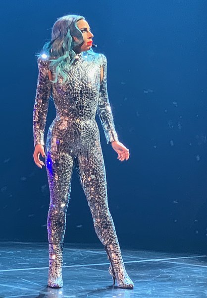 File:Lady Gaga - 2018-12-28, Las Vegas (cropped).jpg