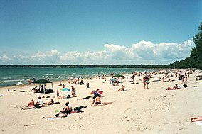 Ontario ko'li - Sandbanks viloyat bog'i 2001.jpg